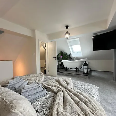 A Whole New House Close To X Bionic 10min