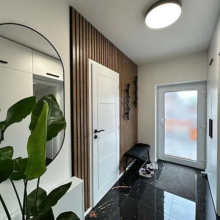 Villa Cely Dom, Novy, Stylovo Zariadeny