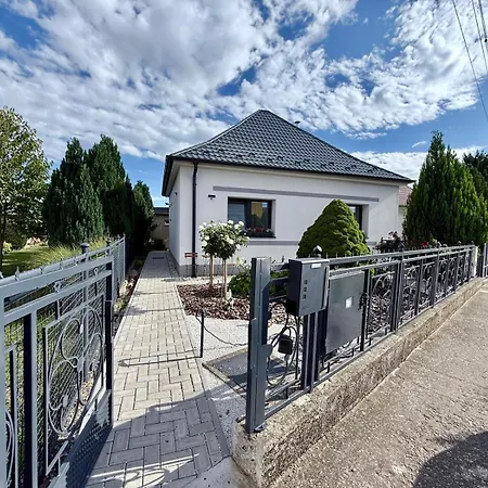 A Whole New House Close To X Bionic 10min Villa