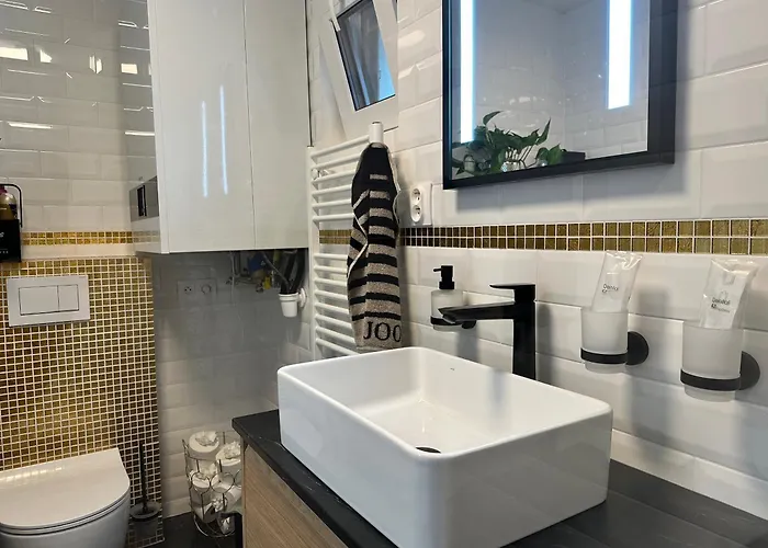 A Whole New House Close To X Bionic 10min וילה Kalinkovo