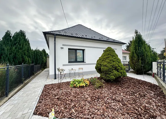 Villa A Whole New House Close To X Bionic 10min Kalinkovo